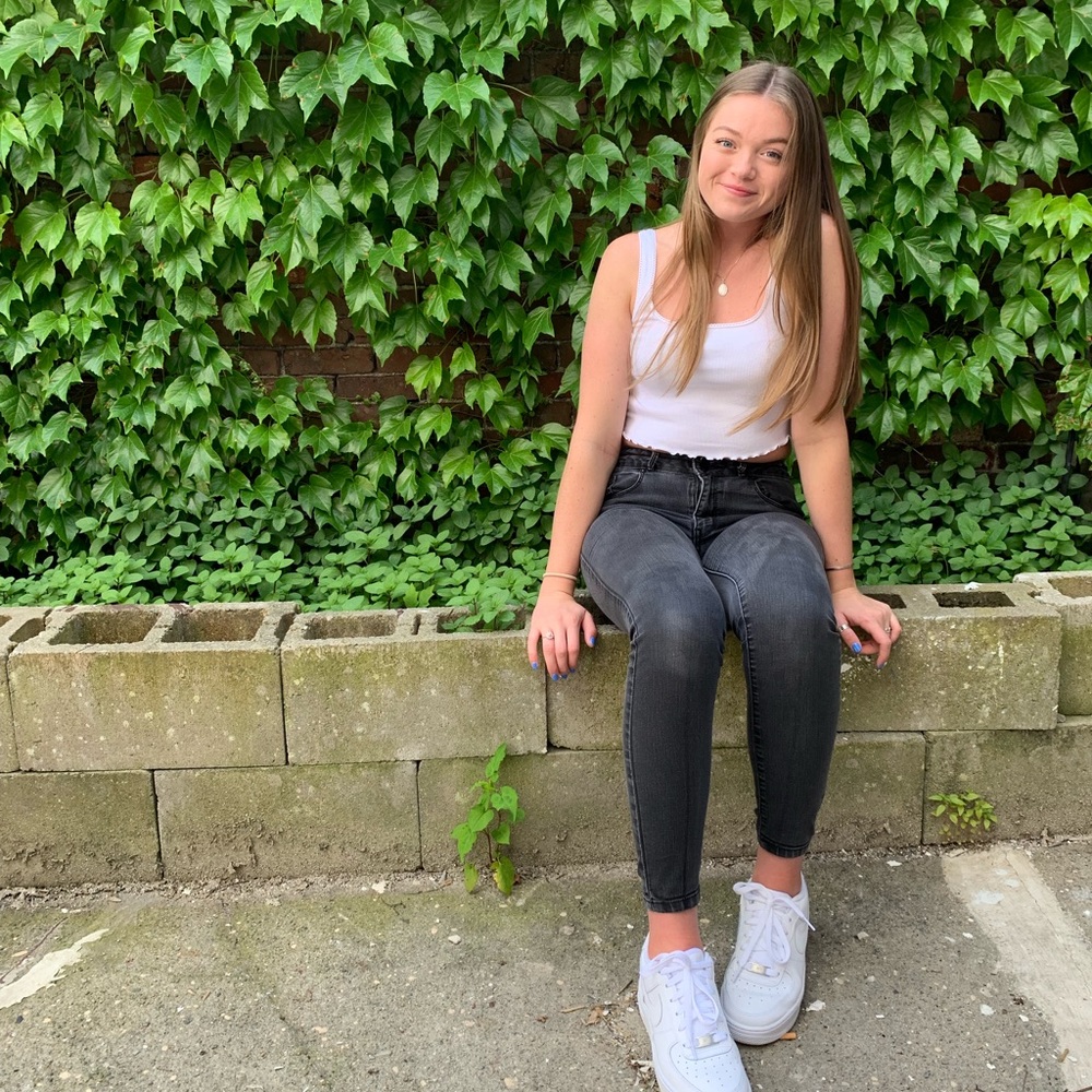 Meet your Posher, Cait